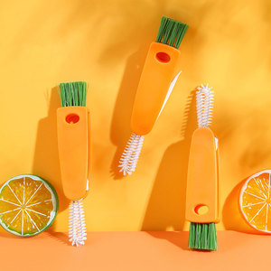 Cepillo de limpieza multifuncional de nailon Carrot Cup Brush para limpiar tapas y ranuras de biberones y termos - Product Image 1