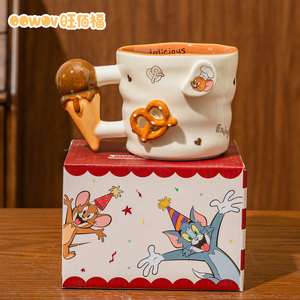Tasse à café en céramique mignonne <span class=keywords><strong>Tom</strong></span> <span class=keywords><strong>et</strong></span> <span class=keywords><strong>Jerry</strong></span> 360 ml pour enfants avec poignée <span class=keywords><strong>et</strong></span> boîte cadeau pour offrir <span class=keywords><strong>et</strong></span> usage domestique - Product Image 1