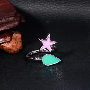 Accesorios de Anime, <span class=keywords><strong>Cosplay</strong></span> de <span class=keywords><strong>Hisoka</strong></span> Hunter, Anillo de Anime, Pendientes Creativos con Forma de Gota de Agua y Estrella - Product Image 4