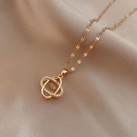 Collier en acier inoxydable plaqué or rose 18 carats avec pendentif trèfle à quatre feuilles en zircon scintillant, chaîne fine pour clavicule