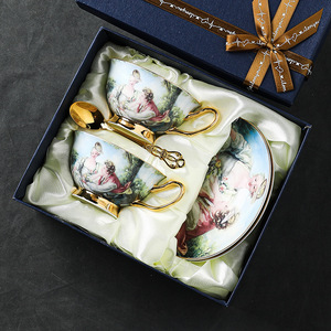 Juego de Taza y Platillo de Porcelana Fina Estilo Europeo Blue Beauty, Cerámica Vintage para el Hogar, Estilo Británico para el Té de la Tarde - Product Image 1