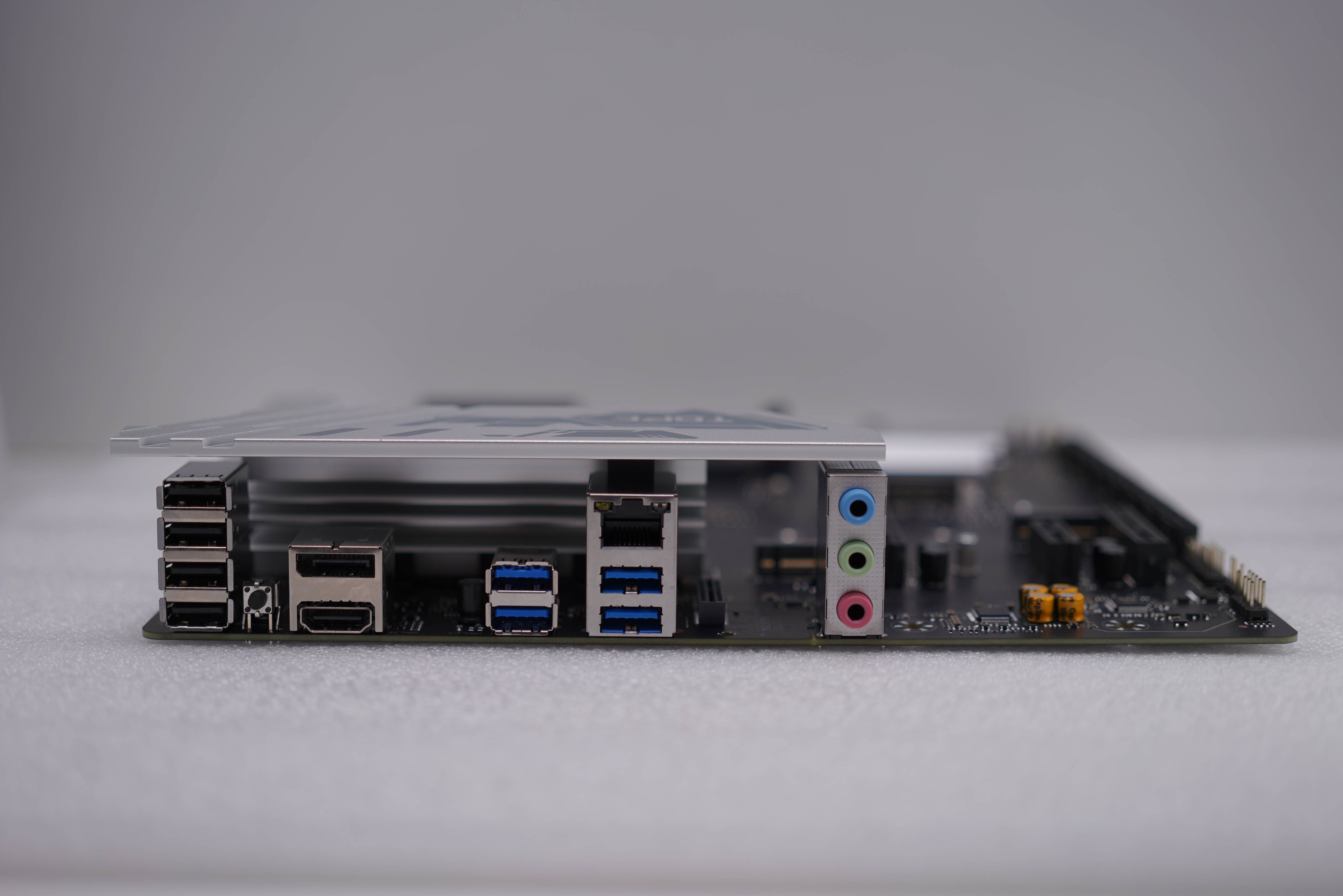Wholesale TOPC I9-13980HX 24-Core 32-Thread DDR4 Home Business