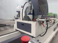 Sierra ingletadora CNC automática de doble cabezal de alta precisión 450 de alta gama para perfiles de UPVC/PVC/aluminio