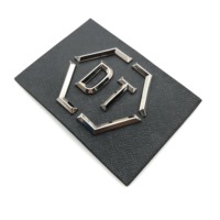 Étiquettes de jeans en cuir gaufré personnalisées de haute qualité marque logo en métal patchs en cuir pour vêtements