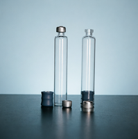 Bouteille en verre à piston coulissant en caoutchouc uniforme, sans résidus à l'intérieur des parois