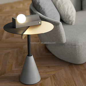 Vente en gros Petite lampe de chevet en béton personnalisée et simple, lumière douce écologique avec protection des yeux pour chambre à coucher de chevet - Product Image 2