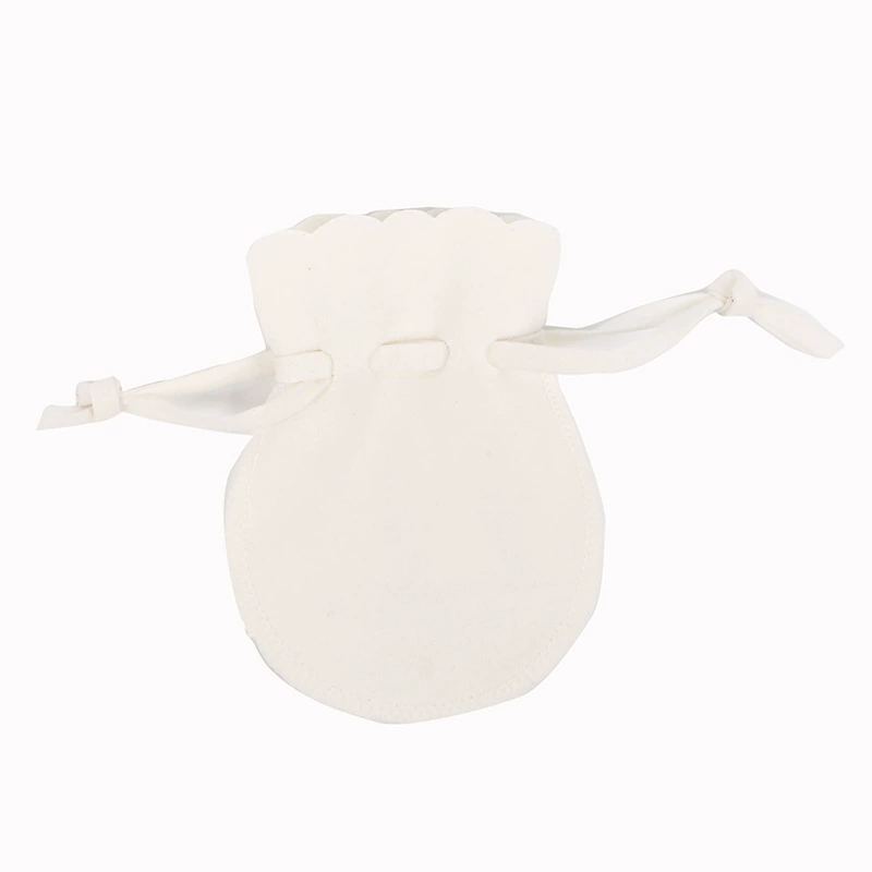 สีขาวครีม