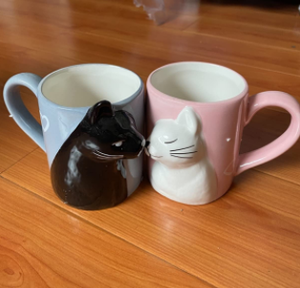 ชุดแก้วกาแฟคู่รัก Kiss Cat ดีไซน์แปลกใหม่ ตลกขบขัน แก้วเซรามิกสำหรับชา เหมาะเป็นของขวัญสำหรับเจ้าบ่าวเจ้าสาวในวันครบรอบแต่งงาน วันวาเลนไทน์ - Product Image 5