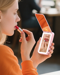 Mini miroir de maquillage de banque d'alimentation sans fil magnétique Portable rechargeable de voyage 3000mAh avec des lumières - Product Image 2