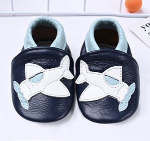 Chaussures souples en cuir pour bébé, premières chaussures de marche avec semelles en daim, mocassins à enfiler, chaussures souples en cuir pour bébés, chaussons - Product Image 3