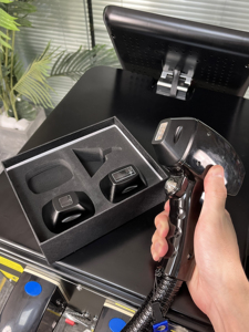 Nouvelle machine d'épilation au laser diode 808 nm portable et facile à transporter, avec refroidissement par glace et machine laser Pico haute fréquence, modèle 2025 - Product Image 4