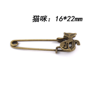 Retro tarzı Vintage broş erkek kadın takı aksesuarları altın Slivery Vintage şekil Suit broş Pin düğün için - Product Image 6