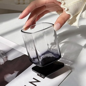 Botella de Agua de Vidrio Transparente con Funda Decorativa de Silicona, Taza Reutilizable a Prueba de Golpes y Colorida para Niñas, Uso Diario Escolar - Product Image 1