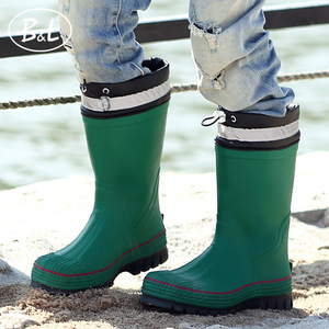 Bottes de pluie personnalisées OEM, bottes en <span class=keywords><strong>caoutchouc</strong></span> classiques pour enfants, chaussures d'eau antidérapantes imperméables pour garçons - Product Image 1