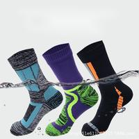 Chaussettes de randonnée imperméables, respirantes et chaudes. Chaussettes de randonnée professionnelles en nylon, adaptées aux hommes et aux femmes pour les activités de plein air