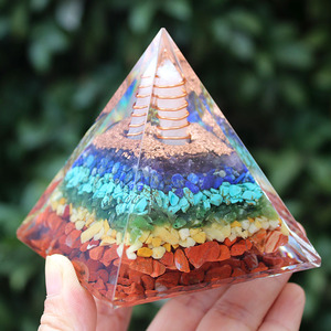 Pyramide en résine époxy avec cristaux, ornement de bureau, pilier en cristal blanc, décoration d'intérieur, tour à 7 étages - Product Image 3