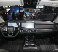 25/24 Jetour X70plus SUV Auto Essence FWD Véhicule avec une excellente efficacité de l'essence Sièges en cuir Intérieur foncé Galerie de toit en métal
