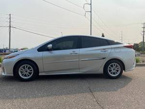 ราคาดีที่สุด รถมือสองปี 2020 Prius เกียร์ออโต้ 4 ประตู แฮทช์แบ็ก เบาะหนัง ภายในสีเข้ม ยาง R19 พวงมาลัยซ้าย ขาย - Product Image 5