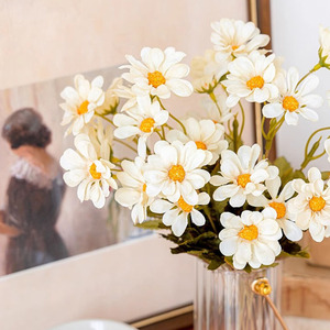 Ramo de <span class=keywords><strong>girasol</strong></span> de crisantemo pequeño francés de flores artificiales para decoración de hoteles y hogares - Product Image 4