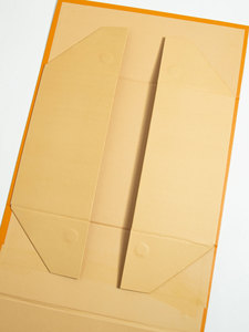 Caja de Regalo Plegable de Cartón con Cierre Magnético, Diseño de Lujo Personalizable en Naranja, Calidad Superior 1:1, con Logotipo - Product Image 5