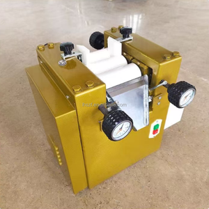 เครื่องบดสามลูกกลิ้งสำหรับวัตถุดิบลิปสติก ลิปกลอส ผงแต่งหน้า อายแชโดว์ และเครื่องบดผงเครื่องสำอาง - Product Image 4