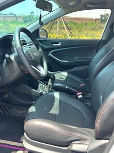 <span class=keywords><strong>Hyundai</strong></span> Accent Reina 1.4 <span class=keywords><strong>GL</strong></span> Sedán 2018 Usado, Ahorro de Combustible, Bajo Mantenimiento, Vehículo Familiar - Product Image 5