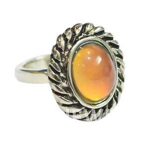 Bague ovale en alliage de zinc style vintage à couleur changeante avec pierre d'humeur sertie en clos - Product Image 1