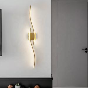 โคมไฟติดผนังไร้สายแบบใช้แบตเตอรี่ โคมไฟติดผนัง LED ที่ทันสมัยสำหรับห้องนอนโรงแรม ทางเดินแบบยาว โคมไฟติดผนังแบบสัมผัส รีโมทคอนโทรล - Product Image 2