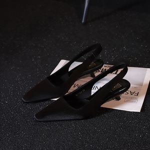 <span class=keywords><strong>Scarpe</strong></span> sexy da donna con <span class=keywords><strong>tacco</strong></span> <span class=keywords><strong>basso</strong></span> in raso da donna - Product Image 3