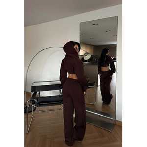 Survêtement marron zippé automne/hiver taille XXL, col à capuche, style streetwear, brodé et imprimé, respirant et léger - Product Image 1