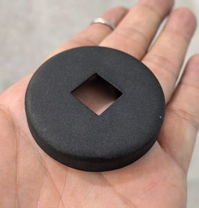 OUYA Capuchons de base ronds en acier d'estampage de conception moderne pour balustres carrés de 12.7mm - Product Image 1