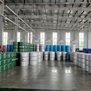 Oli speciali per refrigerazione industriale per compressori a vite lubrificanti per composizione additiva per prestazioni efficienti - Product Image 3