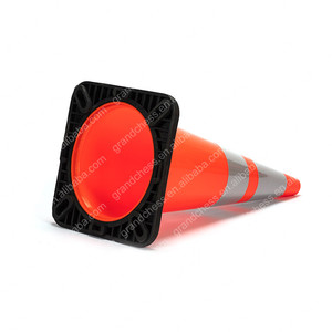 Tùy Chỉnh Giao Thông An Toàn Cones <span class=keywords><strong>28</strong></span> Inch Đen Cơ Sở Tam Giác <span class=keywords><strong>Cone</strong></span> - Product Image 5
