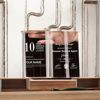 Livres en cristal écologiques personnalisés, certificats, plaques, trophées, bases en bois gravées et artisanat en cristal