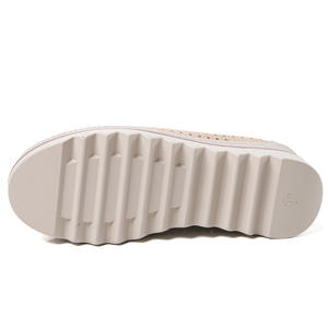 Chaussures à talons hauts pour femmes de Style britannique petite taille en cuir bruissé fond souple automne chaussures épaisses à bascule à semelles épaisses - Product Image 5