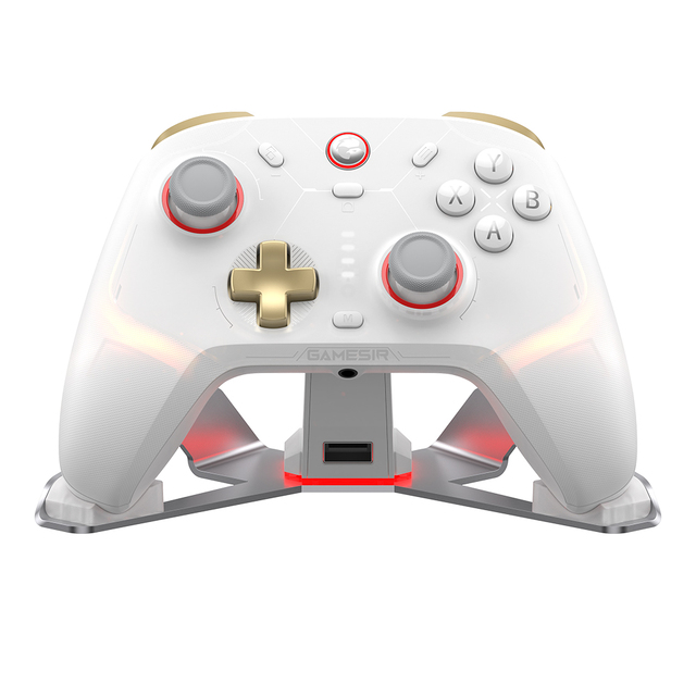 New Tri-mode Gamesir Cyclone Gamepad 2 Rgb Back Buttons 6 Axis Gyroscope Game Controller with Charging Dock