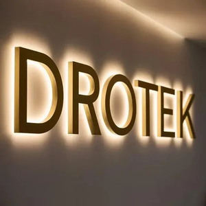 Op maat gemaakte LED bedrijfskantoor wandspiegel logo metalen bord reclamebord beautysalon 3D kanaalletters bewegwijzering bar buiten - Product Image 3