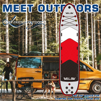 Équipement de sports nautiques gonflables géants : planches de ski nautique, planches de surf et radeaux pour le surf en rivière et en mer