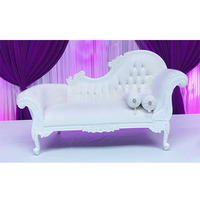 Sofá Chaise Longue de Madera Tratada Italiana, Portátil, Personalizable en Color y Tamaño, Diseño Moderno y Libre, Ideal para Bodas Asiáticas, el Mejor de Canadá, Estilo París