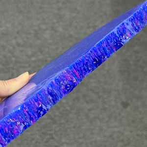 Pierre brute d'opale de feu violette d'opale brute synthétique à vendre - Product Image 1