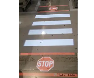 HD No-wea Stop LED Floor Sign Gobo Projector 90 Prix en alliage d'aluminium Chine Vente en gros 100w Faisceau Led Lumière mobile IP65 RGB 1500