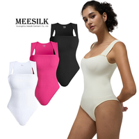 Ensemble de yoga une pièce sans couture personnalisé une pièce yoga gym entraînement sport court dos nu sexy solide barboteuse combinaison pour femmes