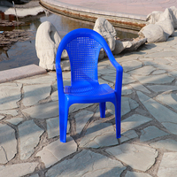 Chaise en polypropylène bleu moderne et durable, empilable, avec accoudoirs, pour restaurant commercial, café, événement, loisirs, chaise en plastique