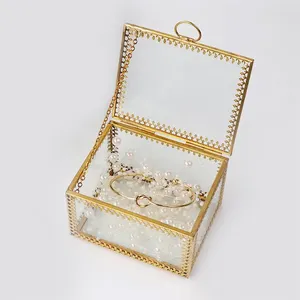 Customized Luxury Clear Acrylic Square Small Gift Box With Lid Acrylic Cosmetic Jewelry Keepsakes Storage Metal Frame Box