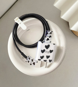 Funda Protectora para Cabezal <span class=keywords><strong>de</strong></span> Carga <span class=keywords><strong>de</strong></span> 20W para <span class=keywords><strong>iPhone</strong></span> con Diseño <span class=keywords><strong>de</strong></span> Mariposa y Corazón, Protector <span class=keywords><strong>de</strong></span> Cable <span class=keywords><strong>de</strong></span> Datos USB - Product Image 2