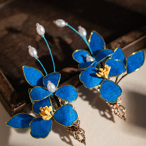 Accesorios para el cabello con imitación de plumas de pescardeta, pinzas para el cabello de terciopelo, alternativas a las flores de terciopelo, tocados de estilo antiguo. - Product Image 1