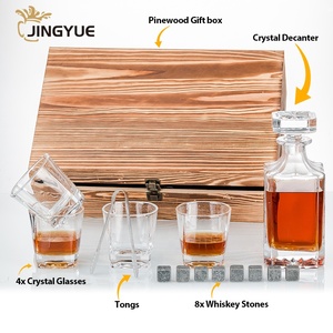 Ensemble de carafe à whisky en cristal transparent carré personnalisé distributeur de liqueur cadeau pour <span class=keywords><strong>homme</strong></span> pierres de refroidissement pour Scotch Bourbon - Product Image 3