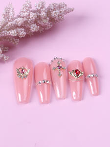 TSZS alta calidad aleación japonesa diseño de <span class=keywords><strong>uñas</strong></span> 3D <span class=keywords><strong>Luna</strong></span> estrella <span class=keywords><strong>Sailor</strong></span> <span class=keywords><strong>Moon</strong></span> hermosa chica rojo rosa diamante <span class=keywords><strong>uñas</strong></span> encantos - Product Image 3