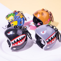 Porte-clés en forme de casque de moto 3D de 6,5 cm, grande taille, canard en caoutchouc, casque de vélo, porte-clés pliable
