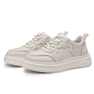 Collection Printemps Tendance : Baskets Décontractées Homme en Cuir Véritable à Semelle Épaisse – Chaussures Blanches Élégantes et Audacieuses, Confortables - Product Image 1